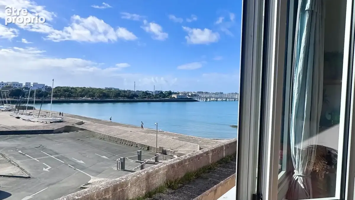 Maison  4 pièce(s) Centre ville La Rochelle - photo 1