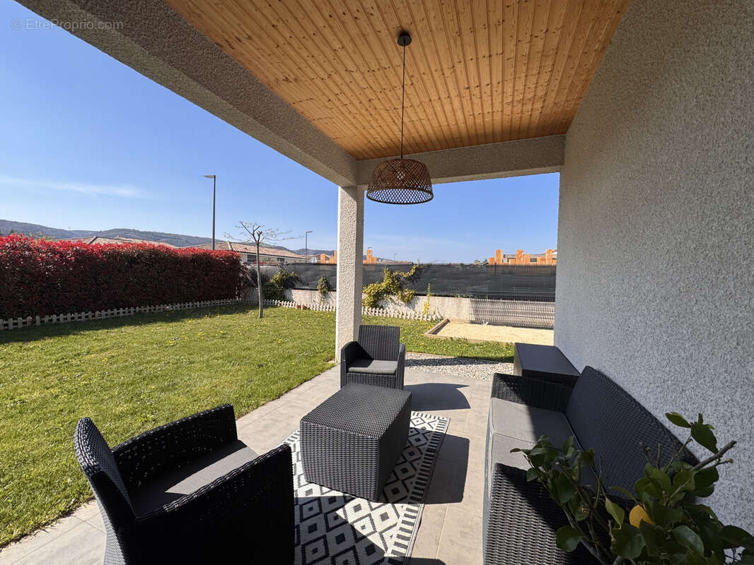 Maison à LA ROCHE-DE-GLUN