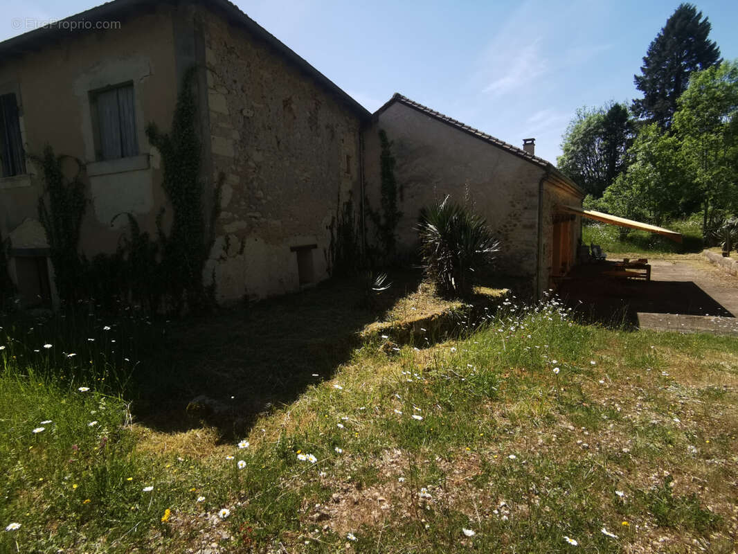Autre à PERIGUEUX