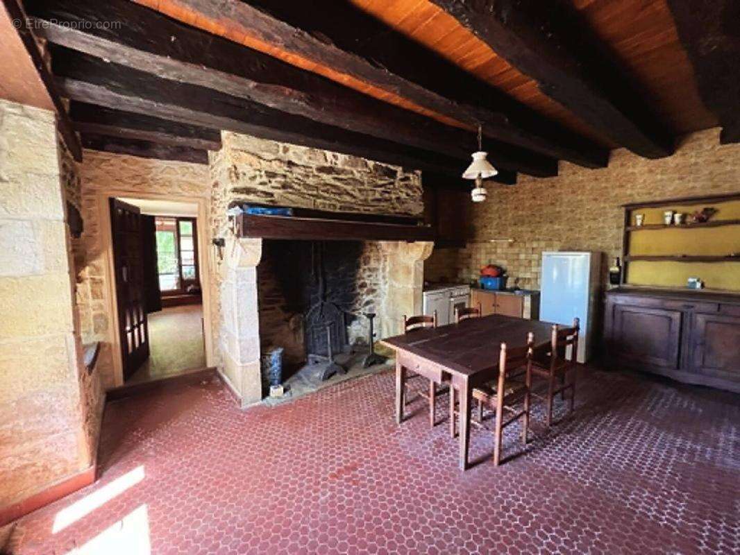 Maison St Sulpice D Excideuil 11 pièce(s) 190 m2 - photo 2