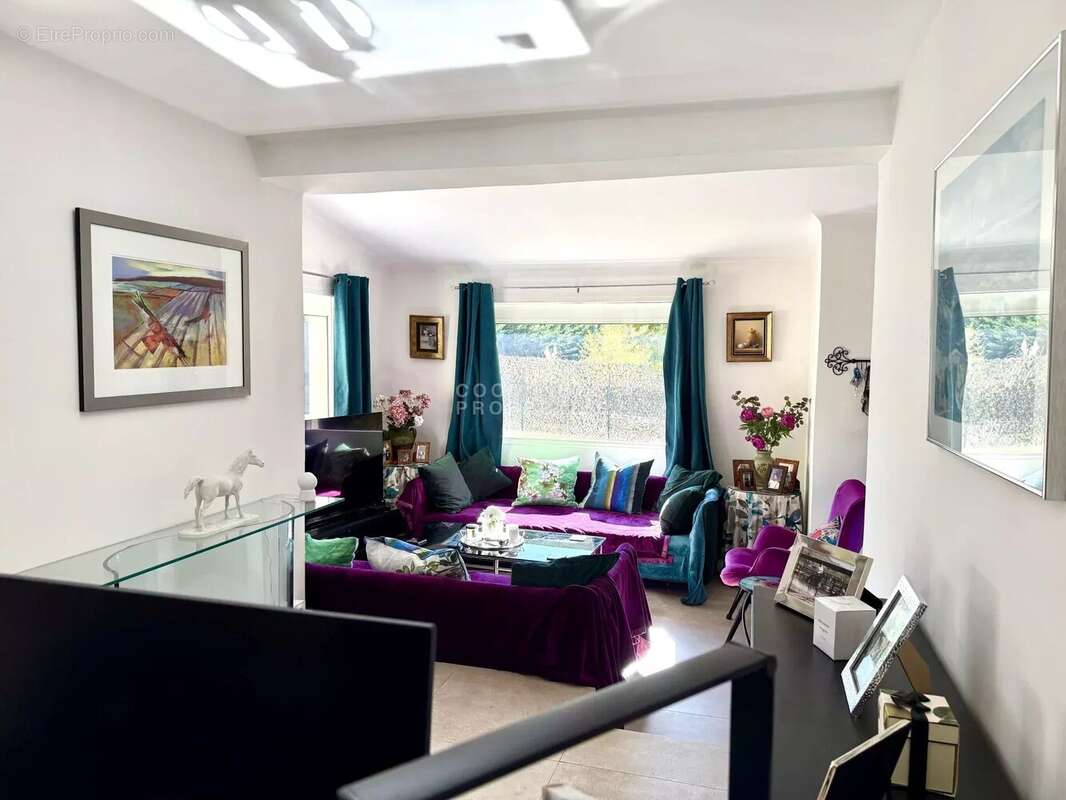 Maison à MOUANS-SARTOUX