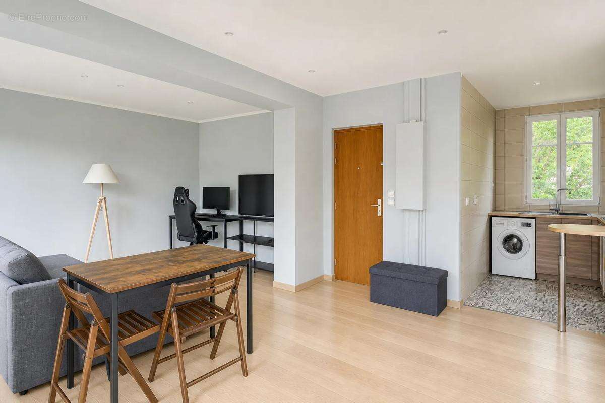 Appartement à CHAVILLE