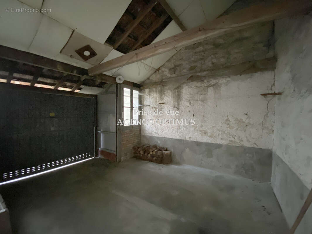 Maison à VILLENEUVE-LA-GUYARD