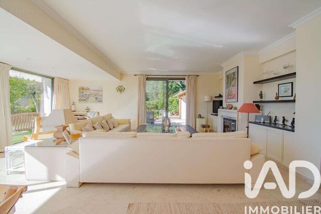Photo 5 - Maison à VILLENEUVE-LOUBET