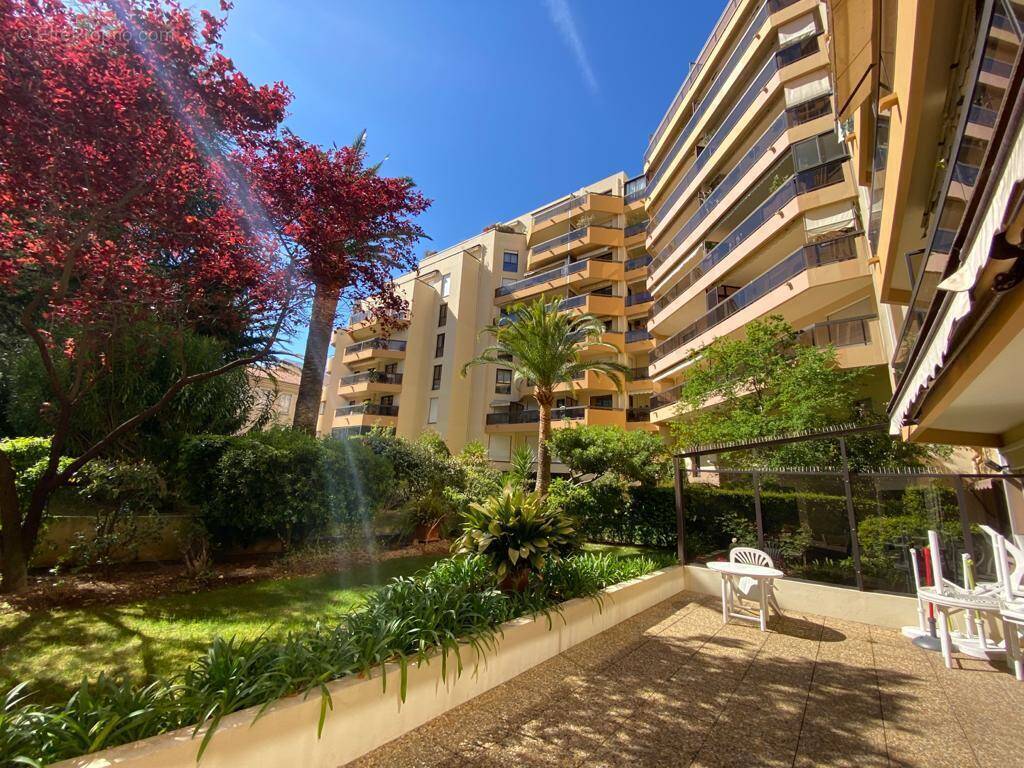   - Appartement à NICE