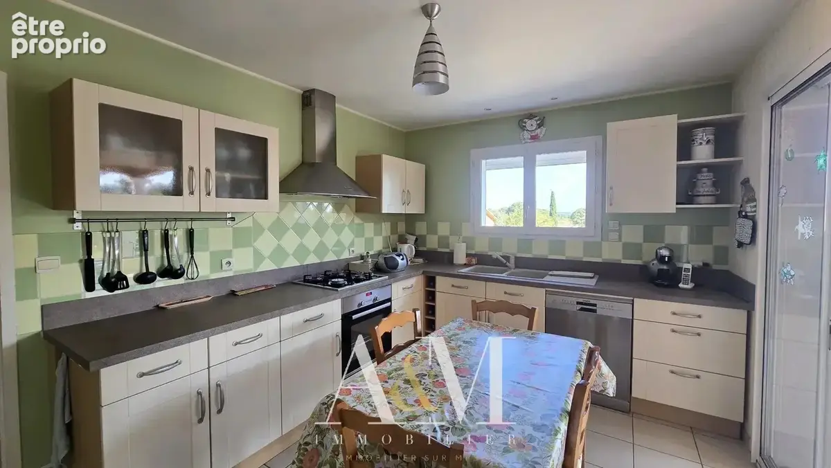 À VENDRE – Belle maison familiale avec piscine à Uchaud - photo 3