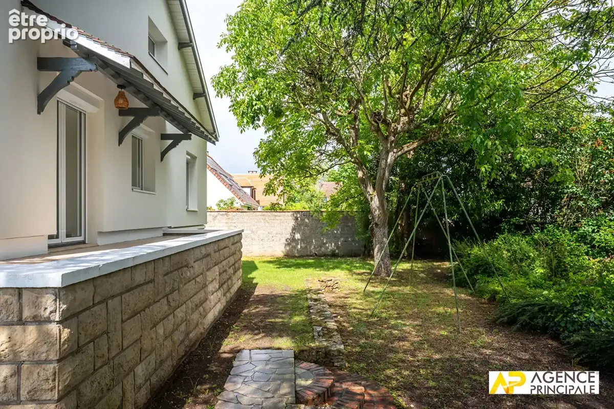 Maison  6 pièce(s) - 4 chambres - Beau jardin sans vis à vis - photo 17