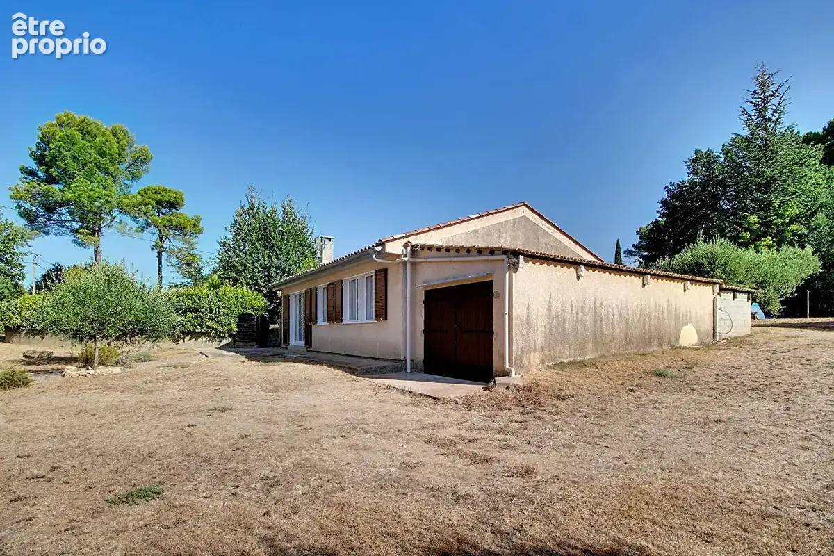 A VENDRE EN EXCLUSIVITÉ !  A SAINT-ANTONIN DU VAR - Maison de plain-pied de 82m² + garage  sur un terrain de 2300 m² - photo 17