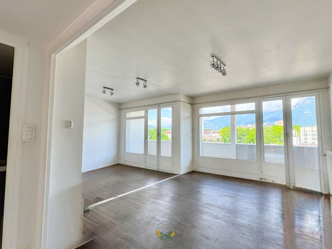 Photo 2 - Appartement à EYBENS