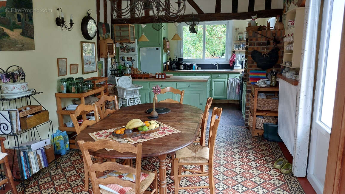 Maison à BERNEUIL-EN-BRAY