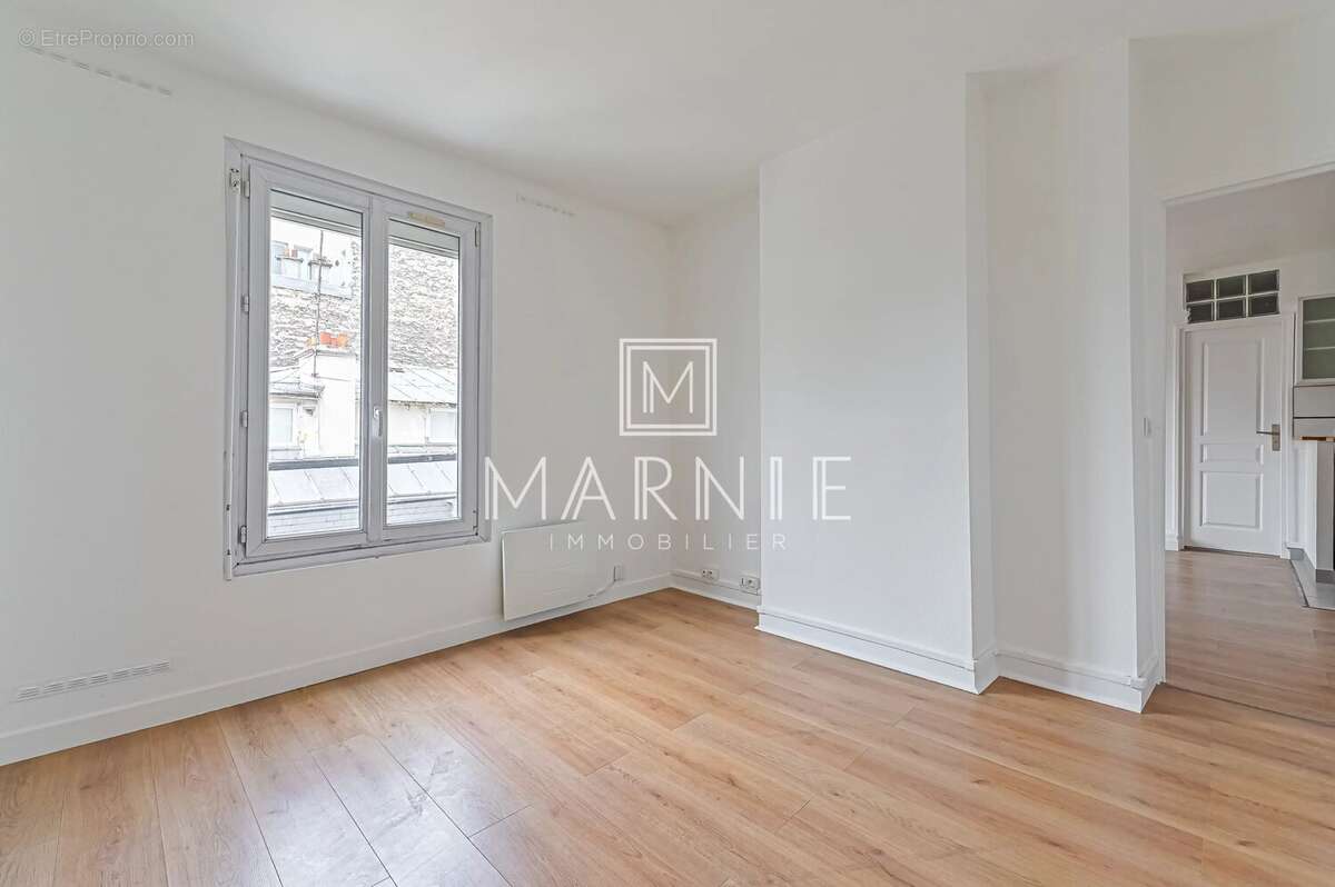 Appartement à PARIS-9E