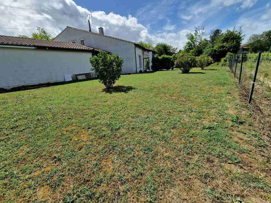 Maison au calme avec 5 chambres et 2 salles d'eau - photo 4