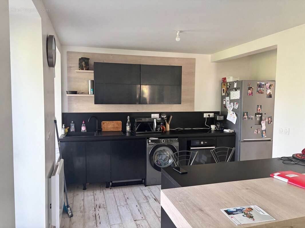 Maison - 4 chambres, Jardin 14,840 m2 - photo 2