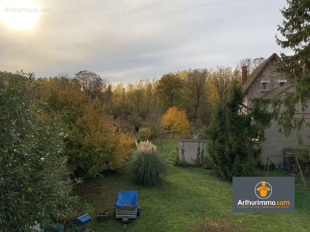 Maison à NEUFCHATEL-SUR-AISNE