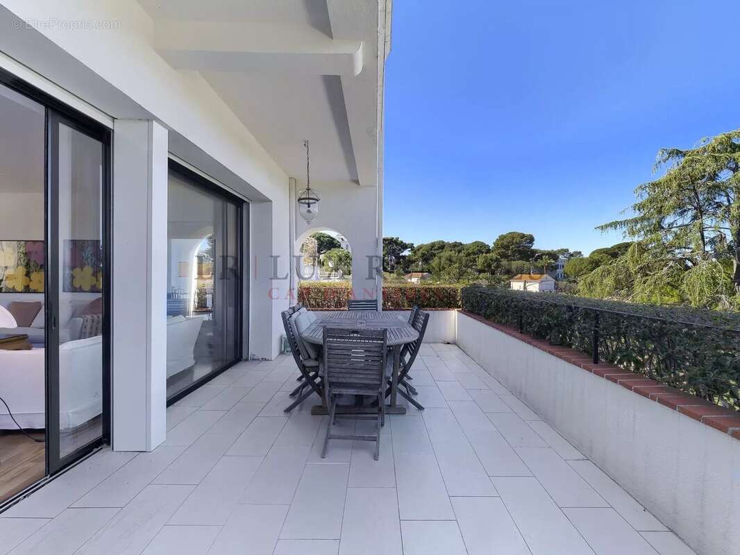 Coup de cœur : villa rénovée avec vue mer au Cap d’Antibes - photo 16