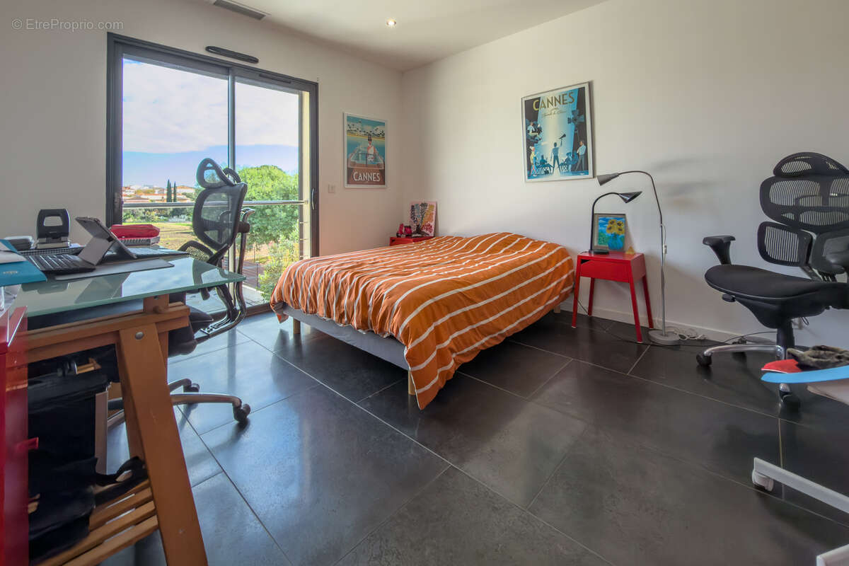 Maison à LA LONDE-LES-MAURES