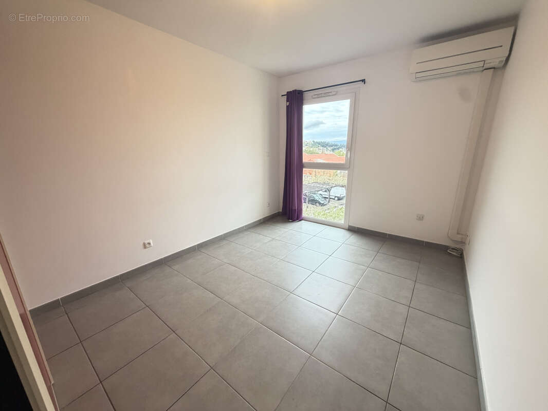 Appartement à MARSEILLE-15E