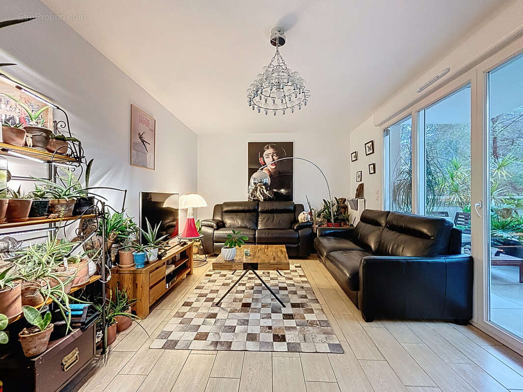 Appartement à CASTELNAU-LE-LEZ