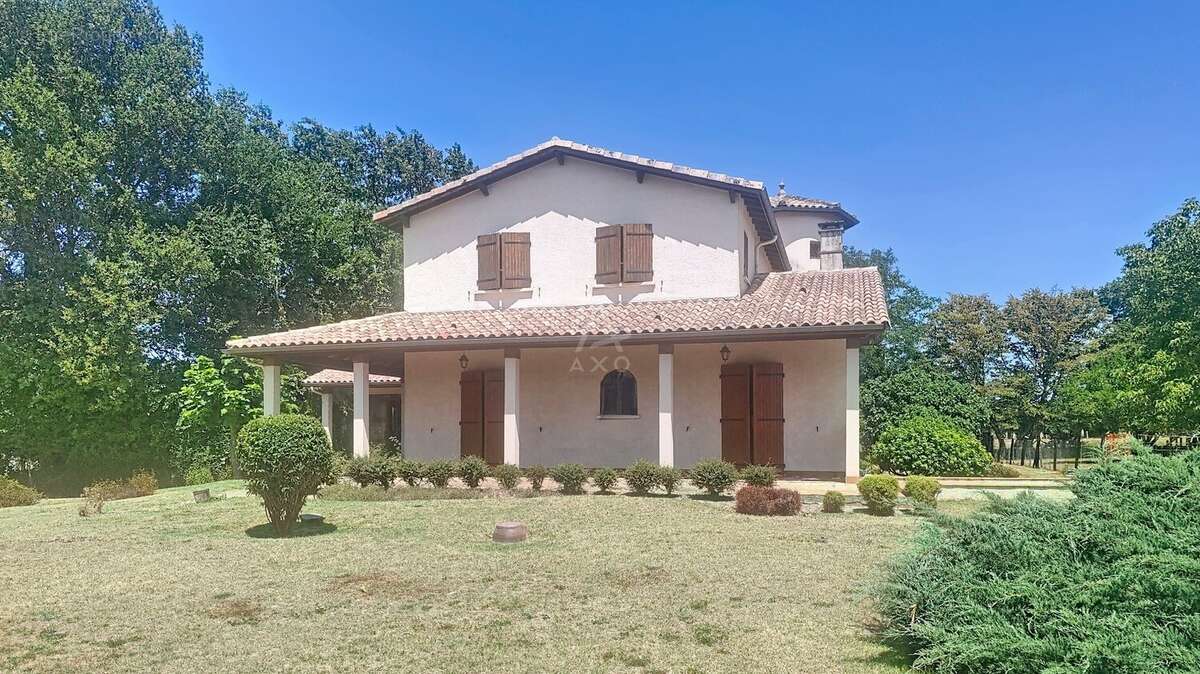 Magnifique maison de 180m2 sur la commune de BERNOS BEAULAC - photo 2