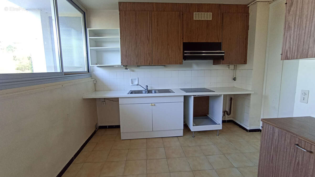 Appartement à VILLE-D&#039;AVRAY