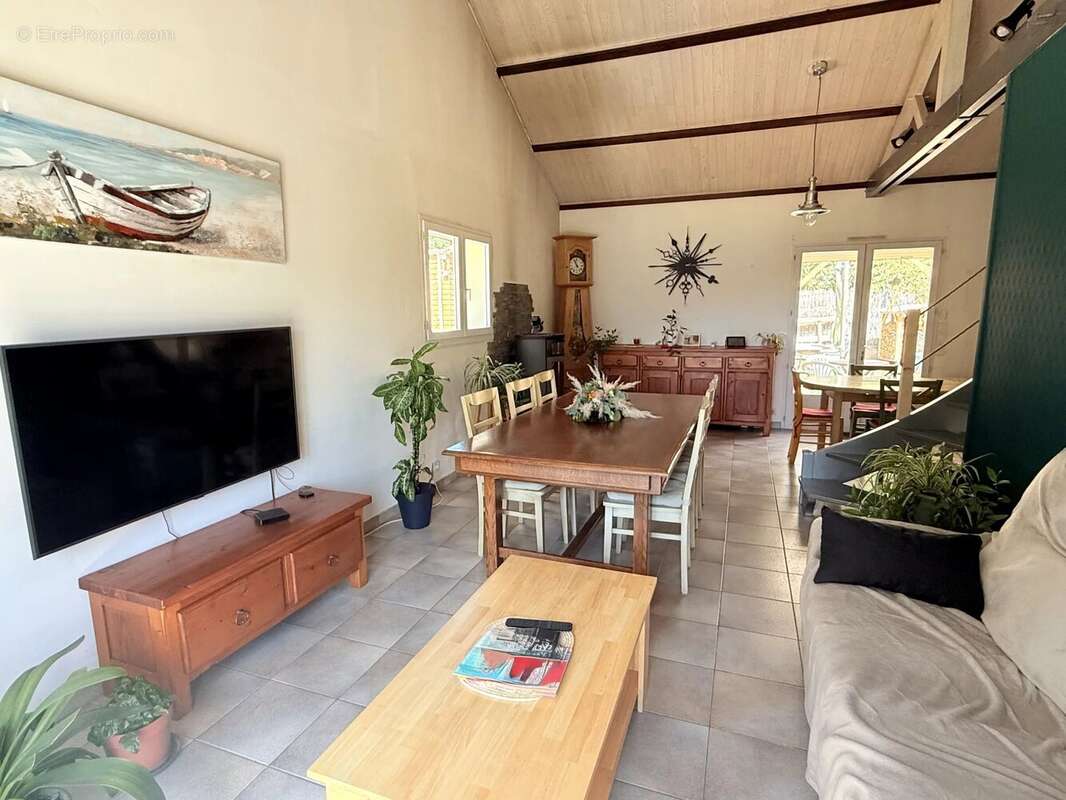 Maison - 5 pièces - photo 2
