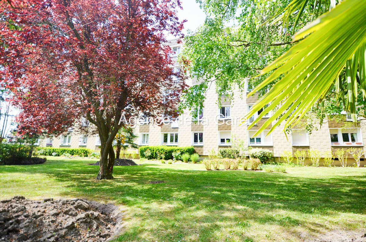 Appartement à HOUILLES