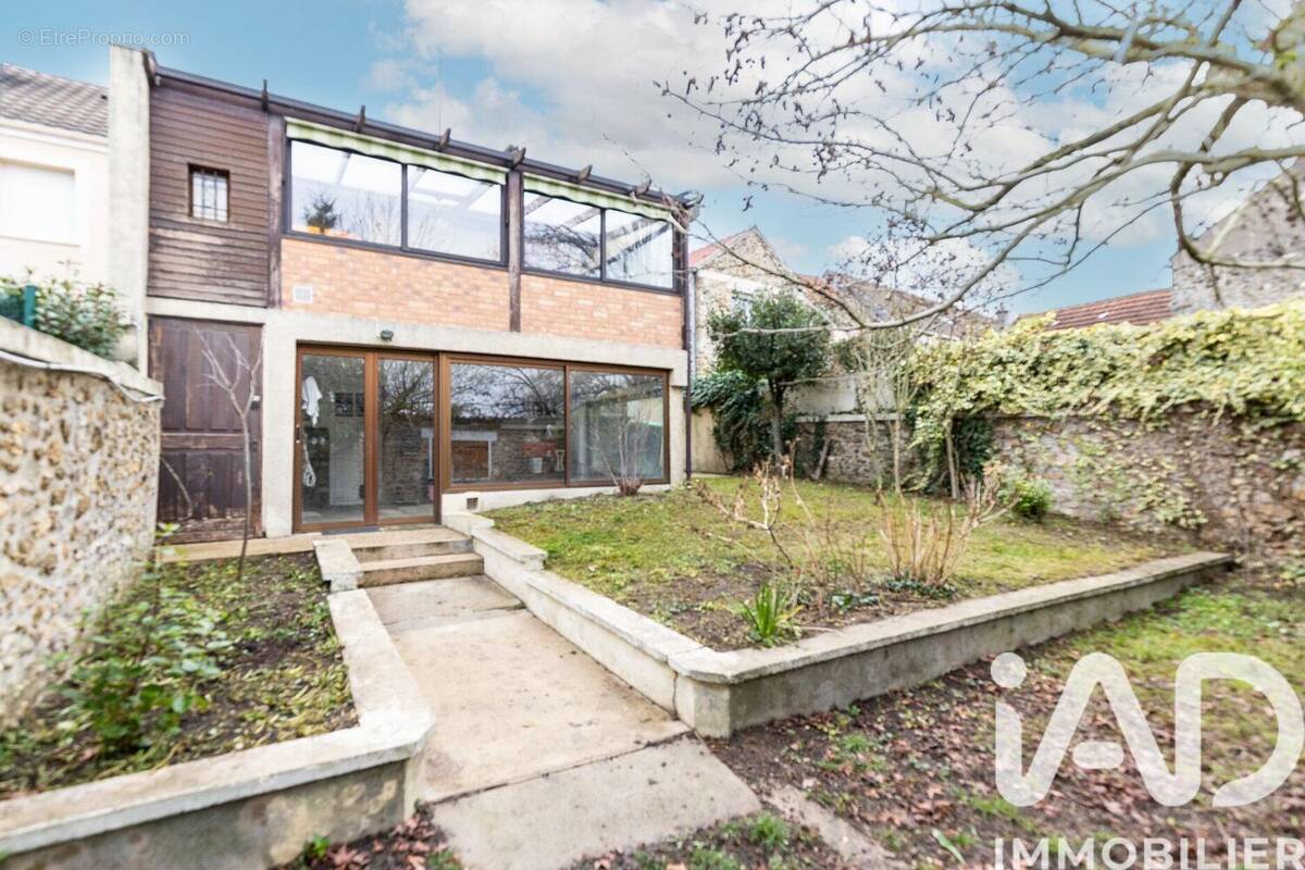 Photo 1 - Maison à LEUVILLE-SUR-ORGE