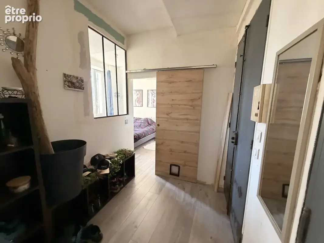 Appartement à MARSEILLE-4E