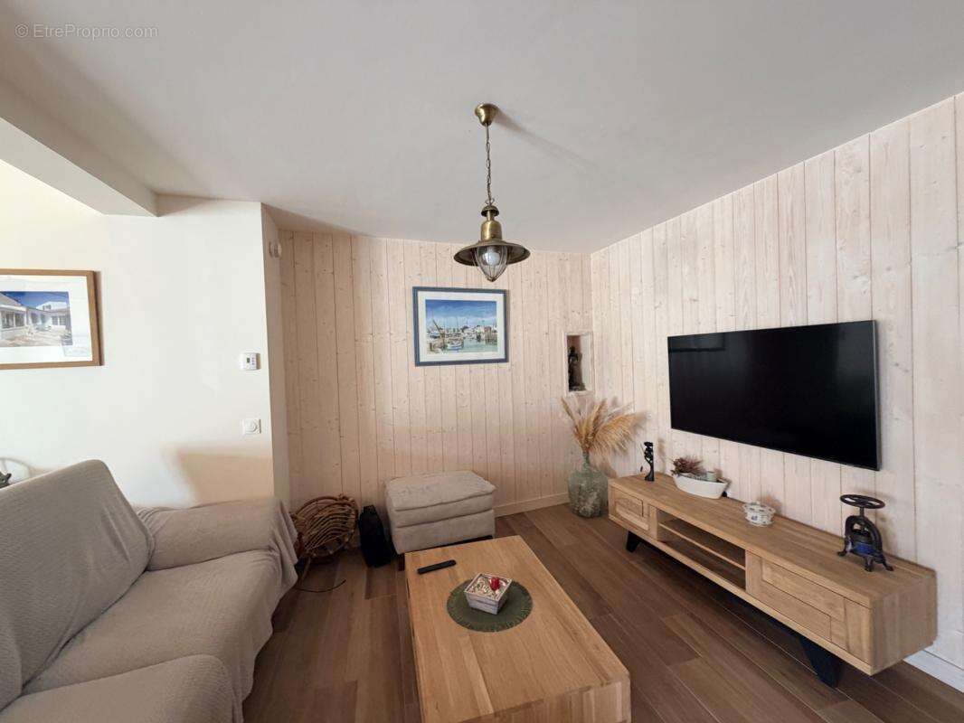 Rare Maison Coeur du  village à ARS EN RÉ - photo 8