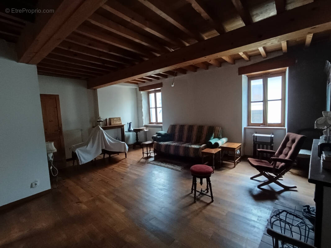 Maison à AXAT