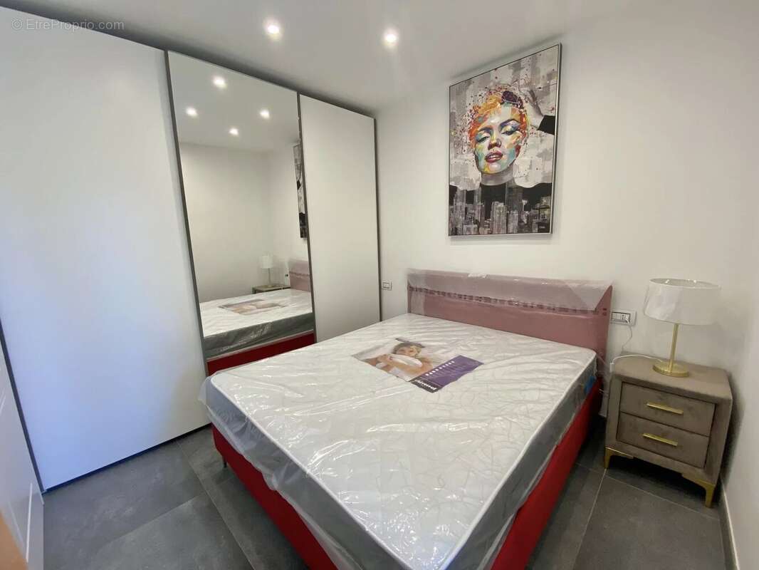 Appartement à ROQUEBRUNE-CAP-MARTIN