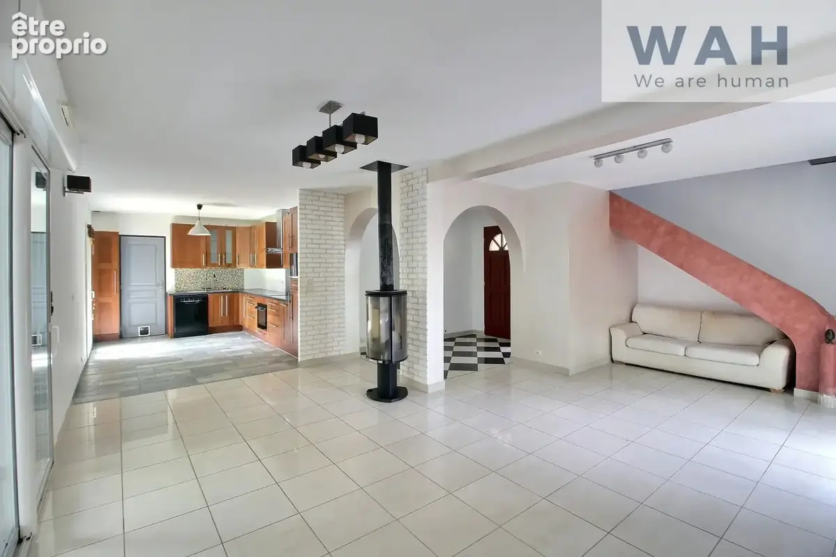Vente maison 7 pieces + piscine - saint-martin-de-londres 34 - photo 2