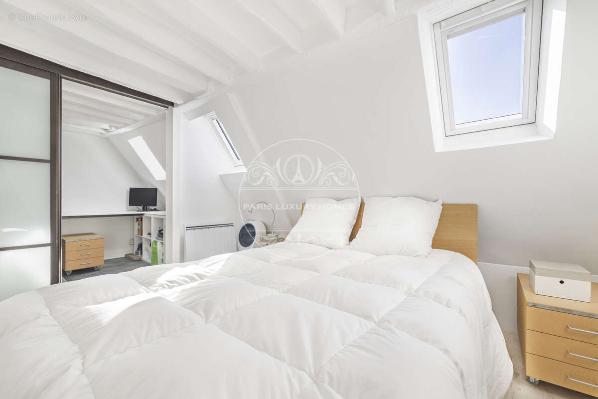 Appartement à PARIS-2E