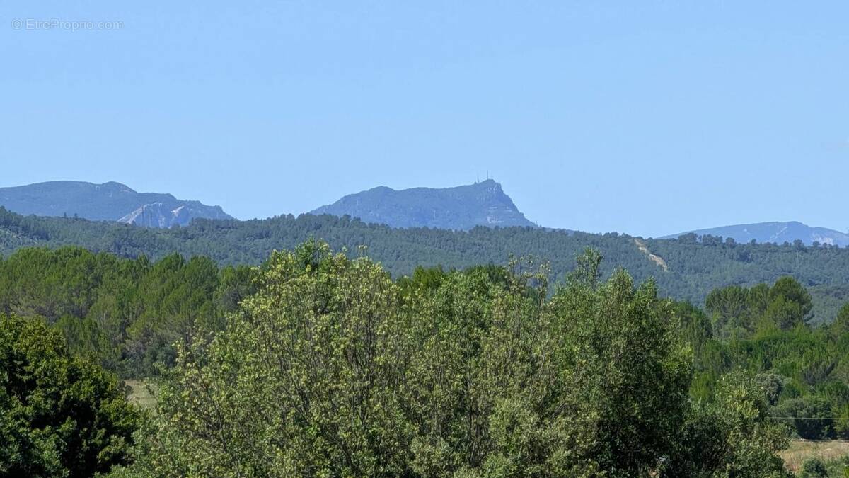 Terrain à CARCES
