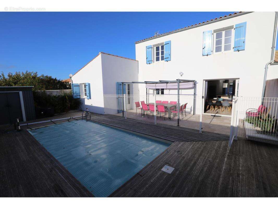 Maison 121 m² à Saint-Denis-D'oleron  - photo 2