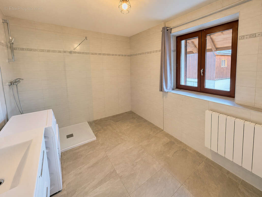 Saint Pierre en Faucigny, appartement 4 pièces à vendre - photo 7