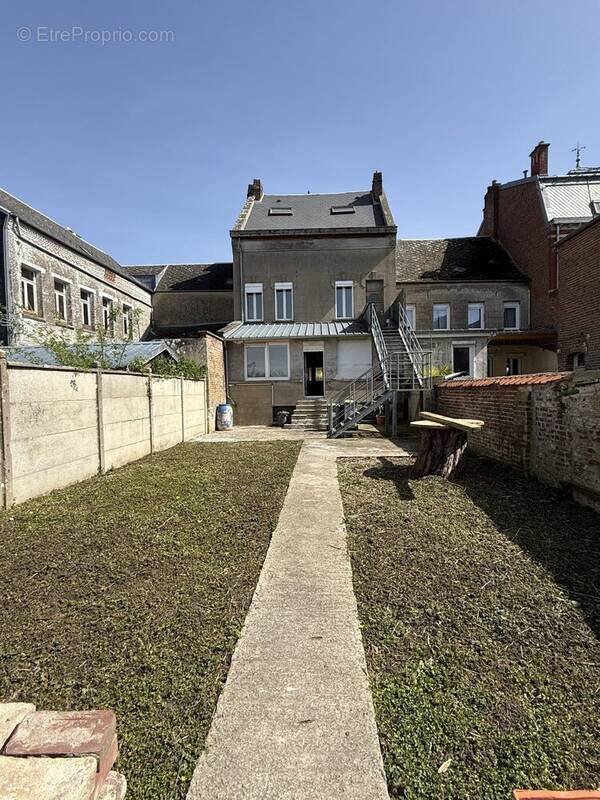 Appartement à LE CATEAU-CAMBRESIS
