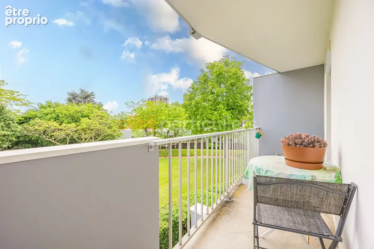 Nantes -- appartement 4 pièces -- 80 m² -- ascenceur -- balcon -- garage -- jardin - photo 4