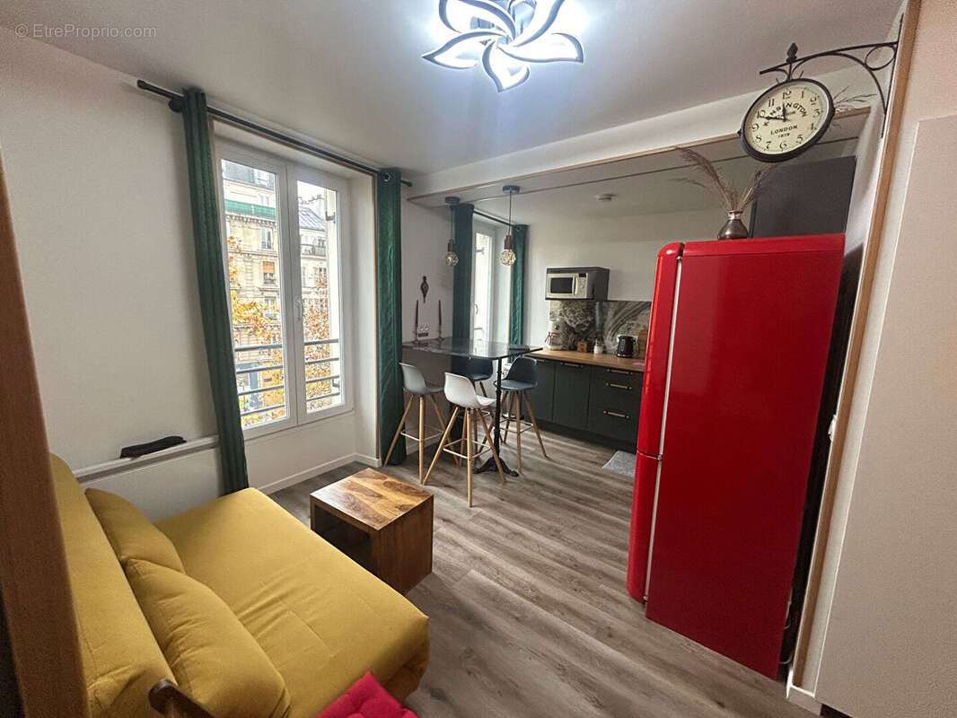 Appartement à PARIS-18E