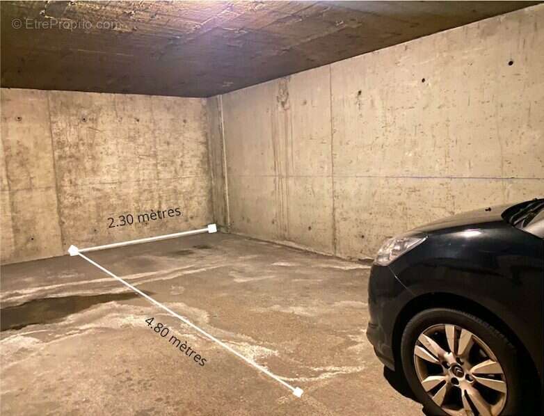 Parking à VILLEURBANNE