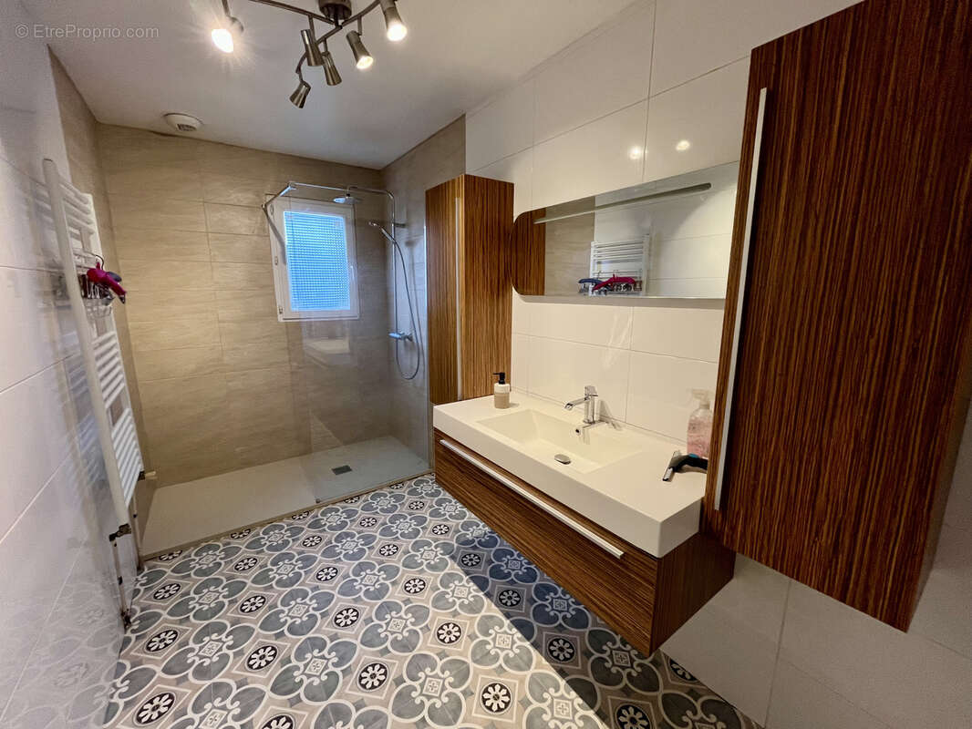 Maison à PETIT-COURONNE