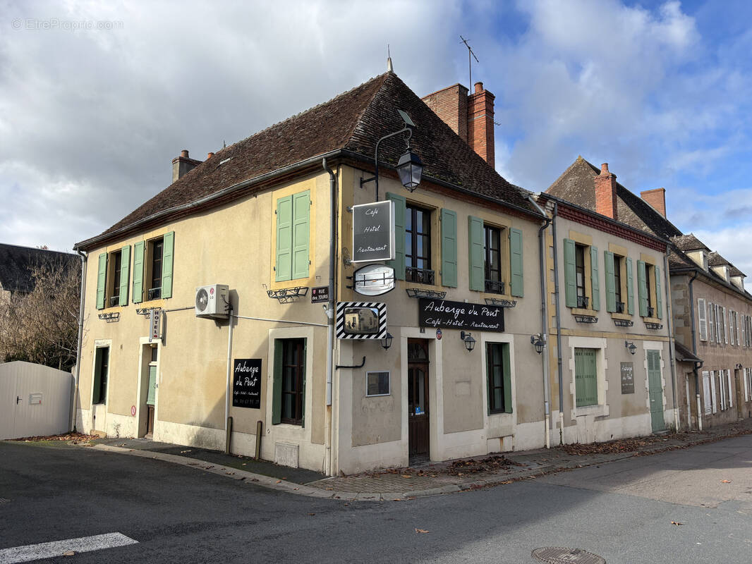 Maison à CERILLY