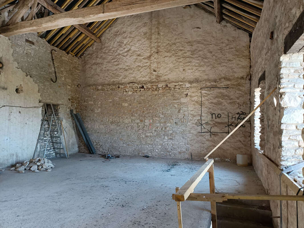 Maison à MONTAINVILLE