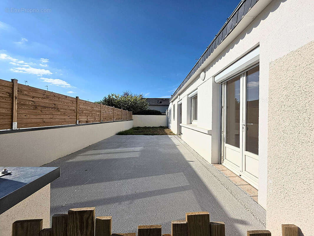 Maison à SAINT-BARTHELEMY-D&#039;ANJOU