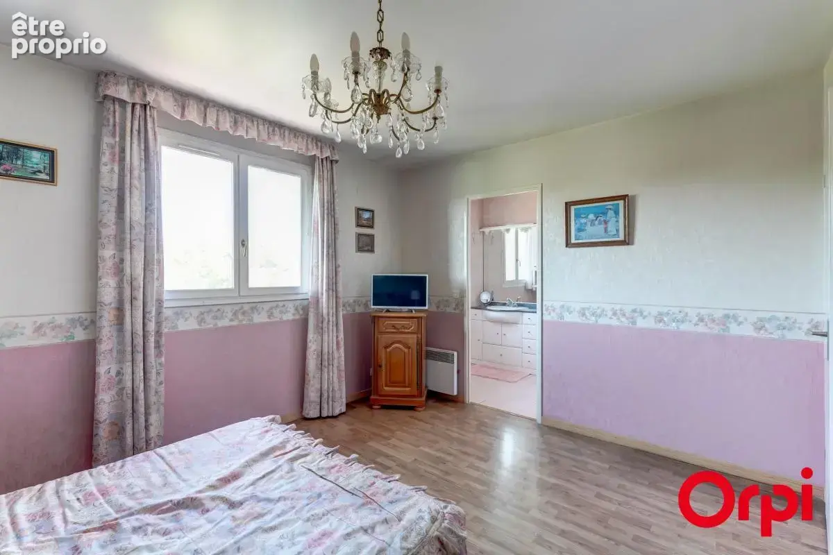 Maison familiale 4 chambres de plus de 130 m2 dans le secteur recherché des Tarentelles - photo 12