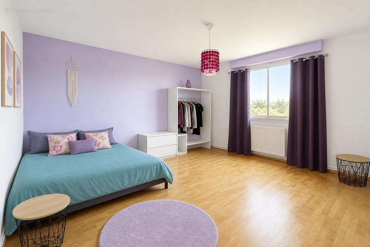 Maison de 8 pièces de 258 m² à Château-Gontier - photo 4