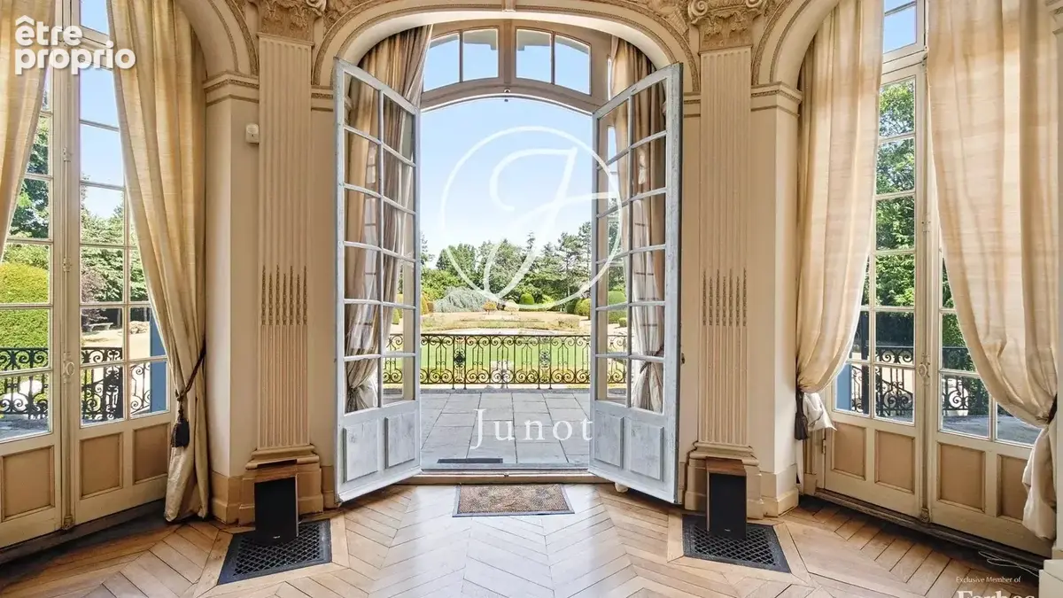 Anet - EURE-ET-LOIR - Château néoclassique au bord de l'Eure - photo 17