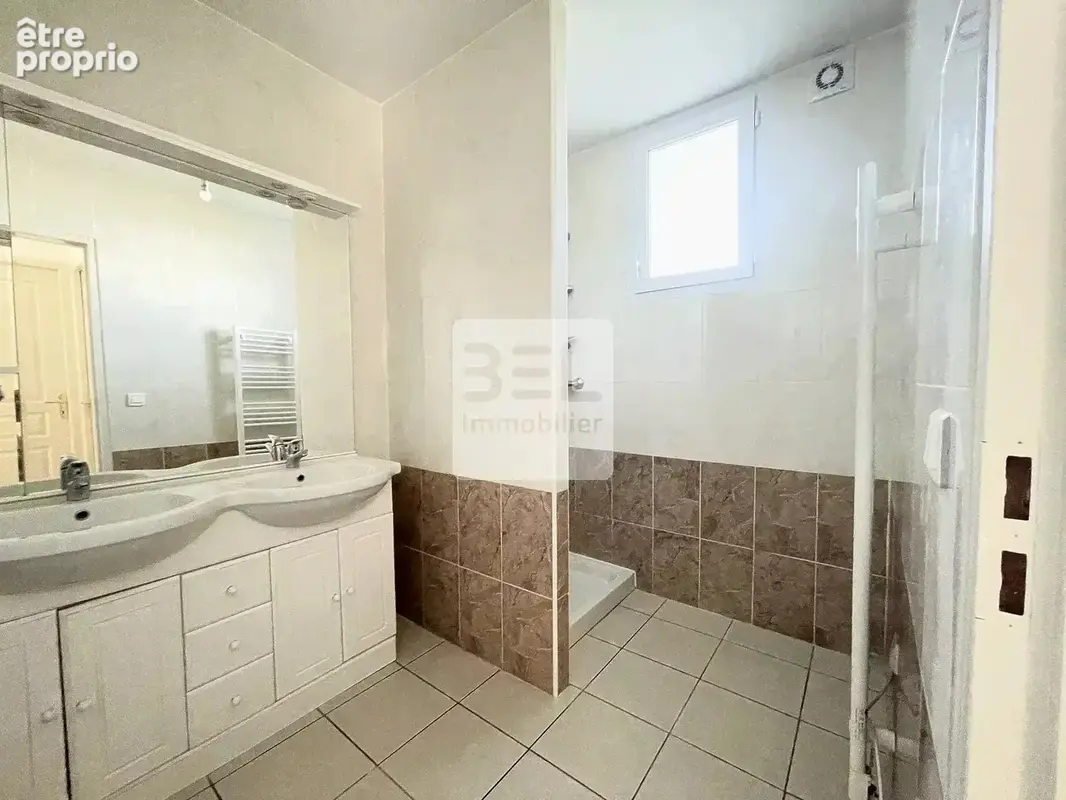 Maison avec 2 appartements a saint quentin la poterie - photo 6