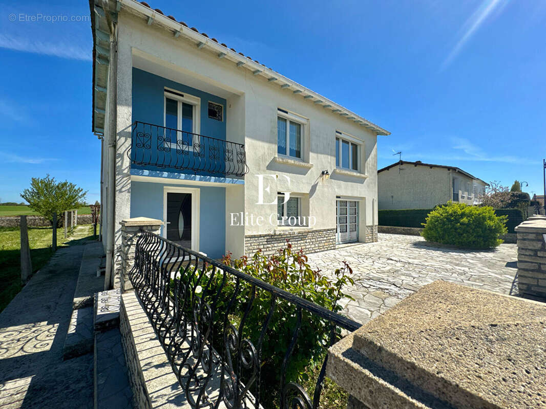 Maison à CABARIOT