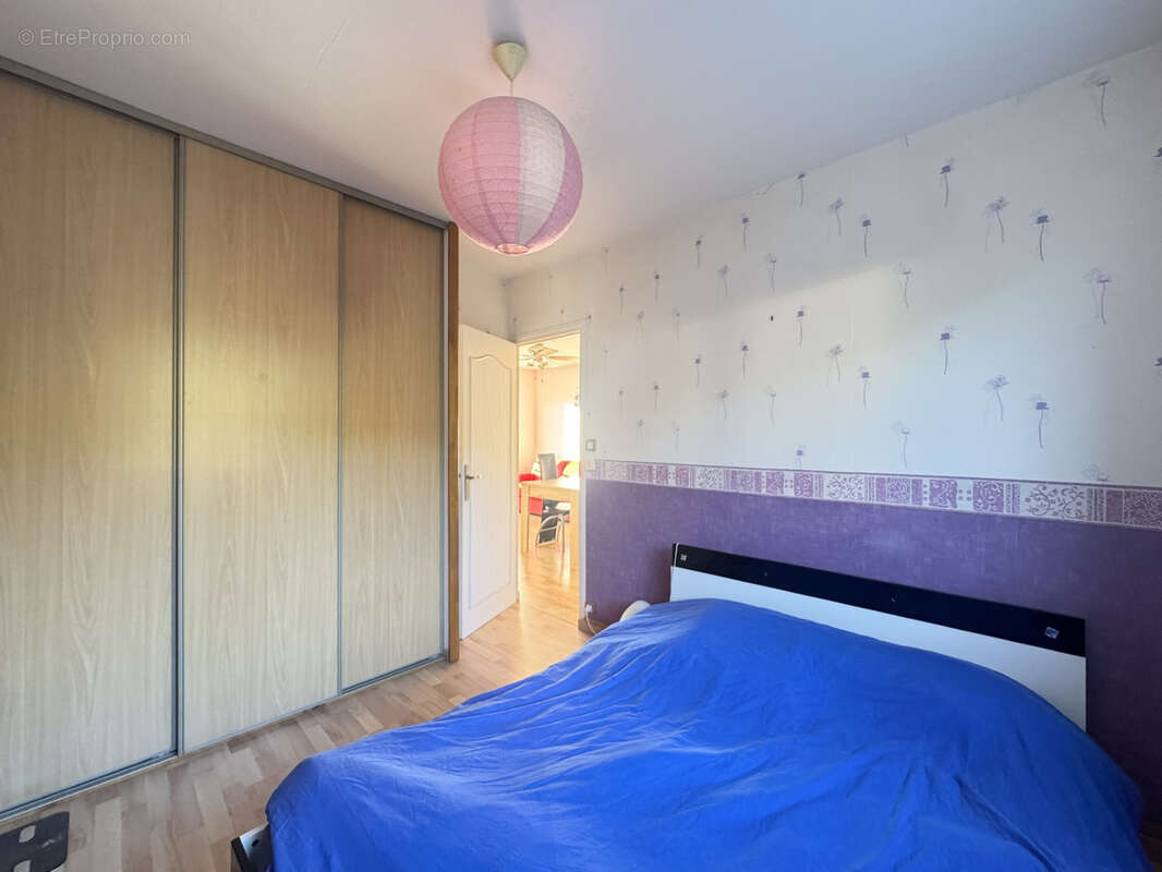 Appartement à SAINT-MARTIN-D'HERES